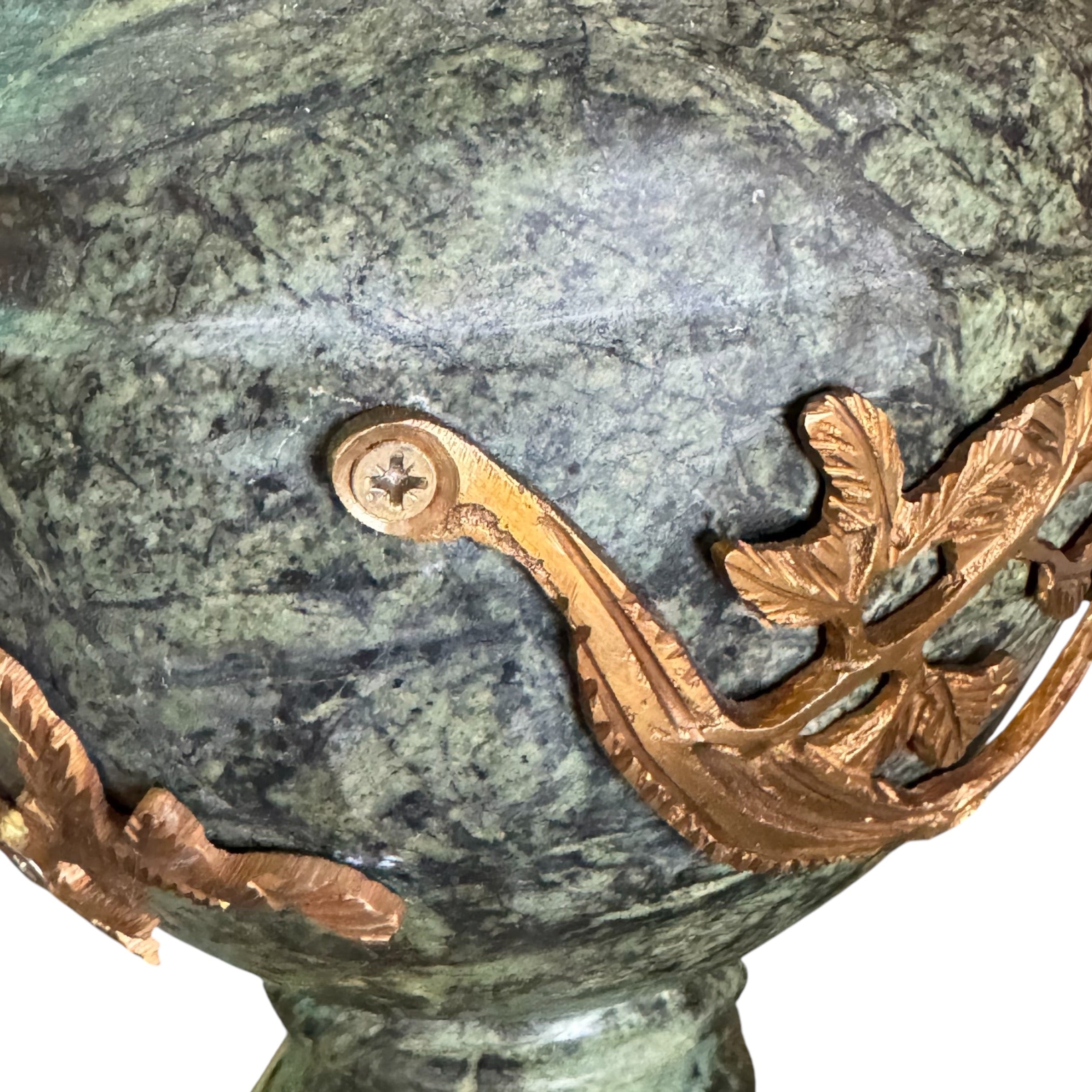 Table lamp
Ormolu
marble
Lamp
italian
Green
Gold
Gilt
French
france
antique
19th century
ornate