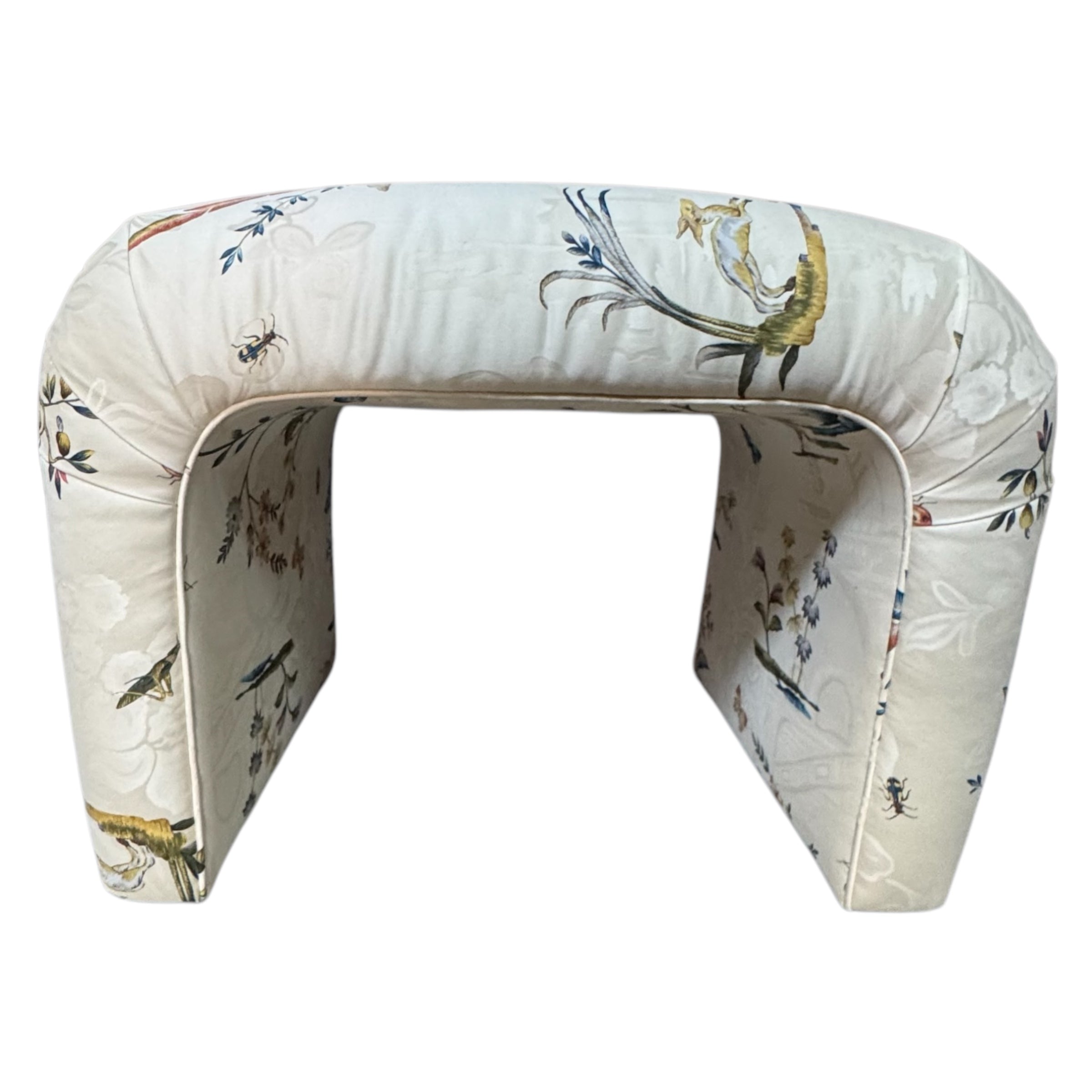 upholstered
small bench
Seating
Schumacher fabric
Postmodern
living room
ladybugs
ivory
Home
Floral
bugs
bench
bedroom
A Reimagined Classic: Schumacher Upholstered Waterfall Bench
1980s
Waterfall Bench
Schumacher Waterfall Bench
1980s Bench
vintage bench