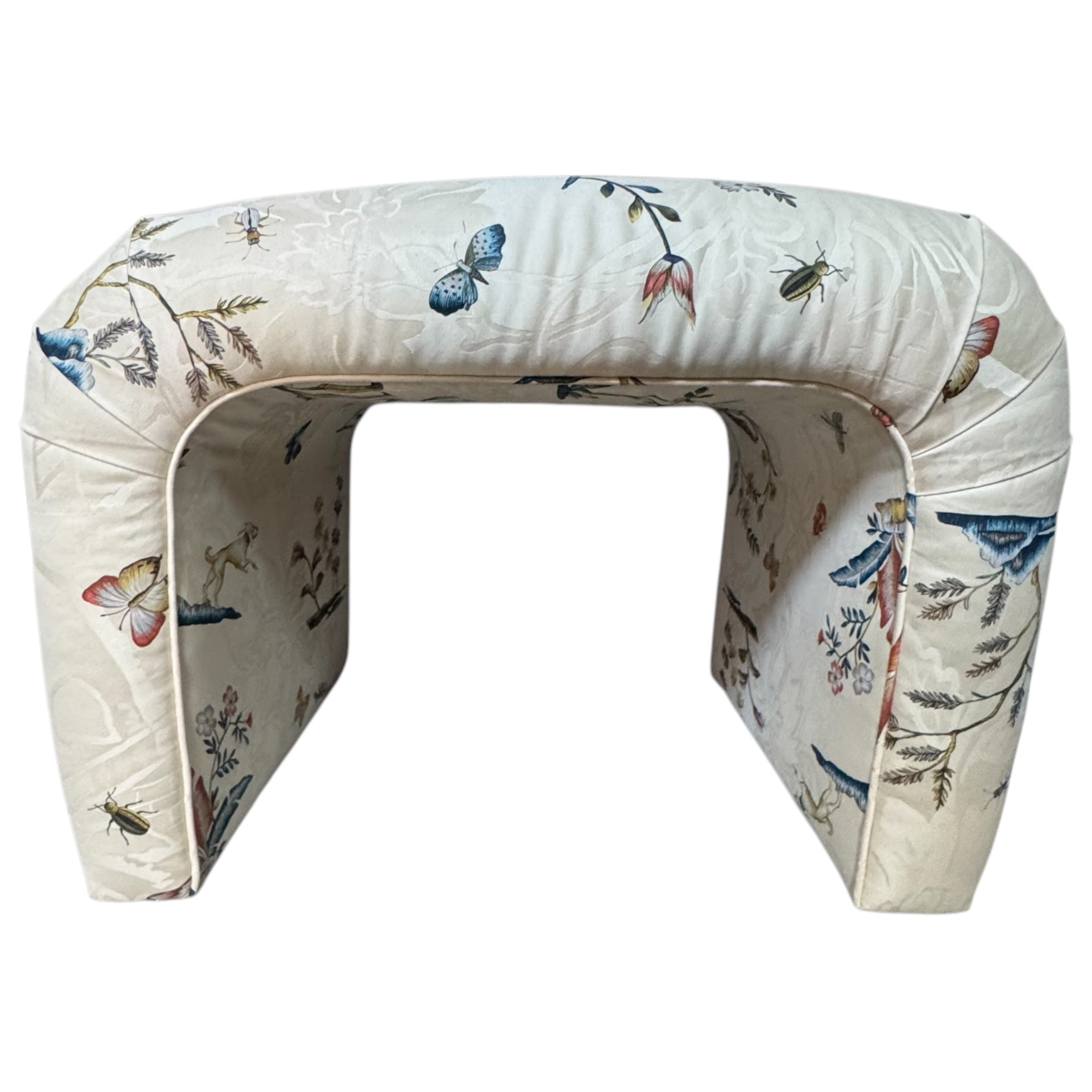 upholstered
small bench
Seating
Schumacher fabric
Postmodern
living room
ladybugs
ivory
Home
Floral
bugs
bench
bedroom
A Reimagined Classic: Schumacher Upholstered Waterfall Bench
1980s
Waterfall Bench
Schumacher Waterfall Bench
1980s Bench
vintage bench