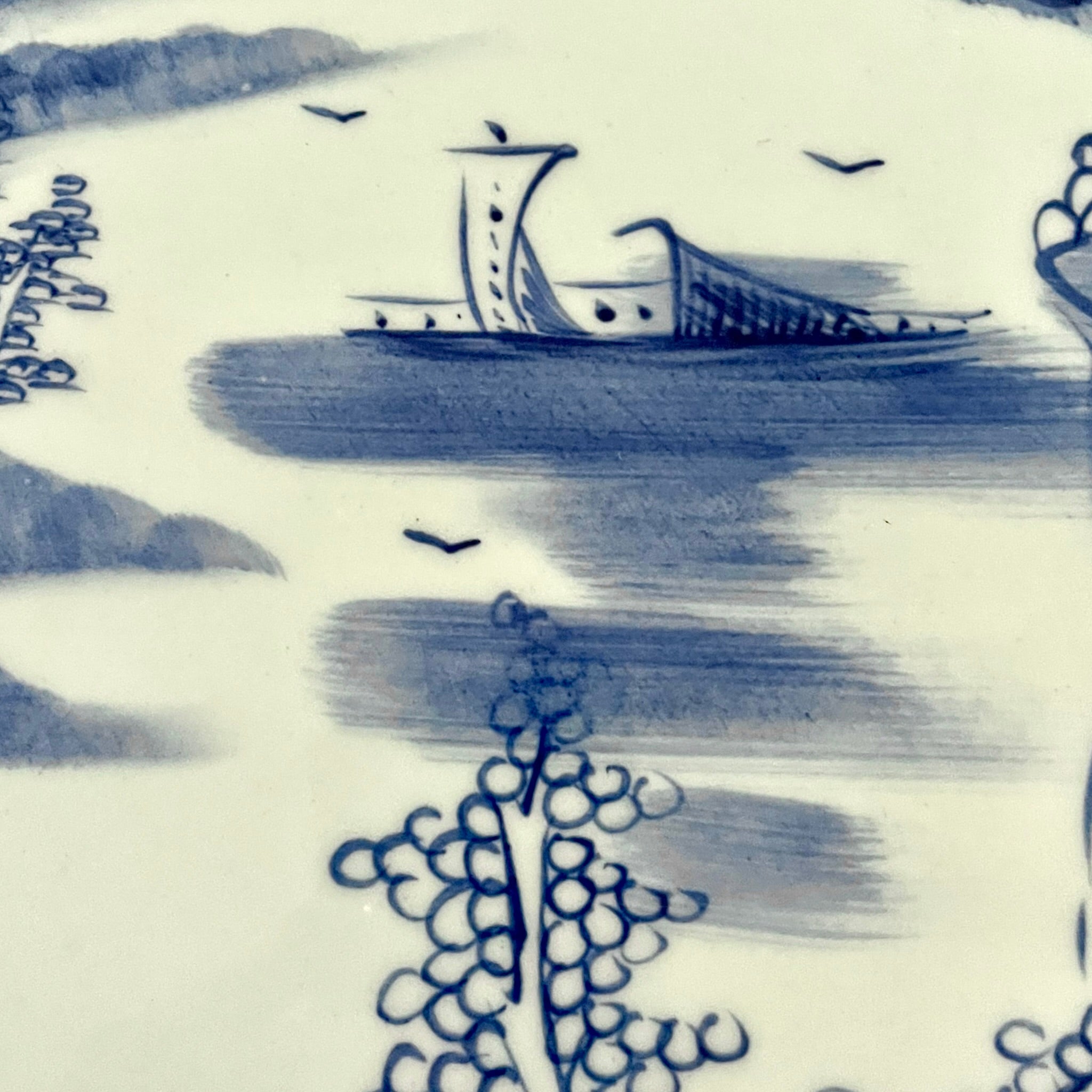 Vintage
Table
small table
porcelain
Occasional table
Netherlands
Home
Entry table
Dutch
Dining table
Delft
Colorful
blue and white
Ceramic
landscape