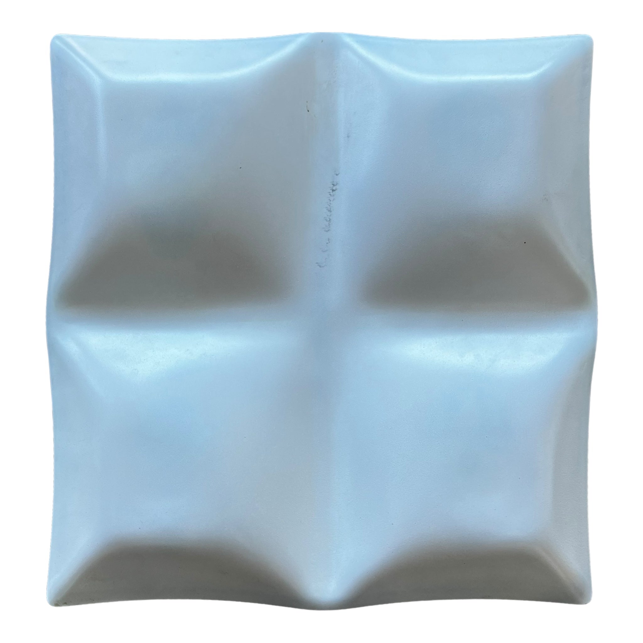 whimsical
tray
tabletop
Table Top
platter
mid century modern
Mid century
metallic
hot air balloon
Gold
Glass
Georges Briard
blue and white
1950s
decorative
decorative bowl
decorative tray