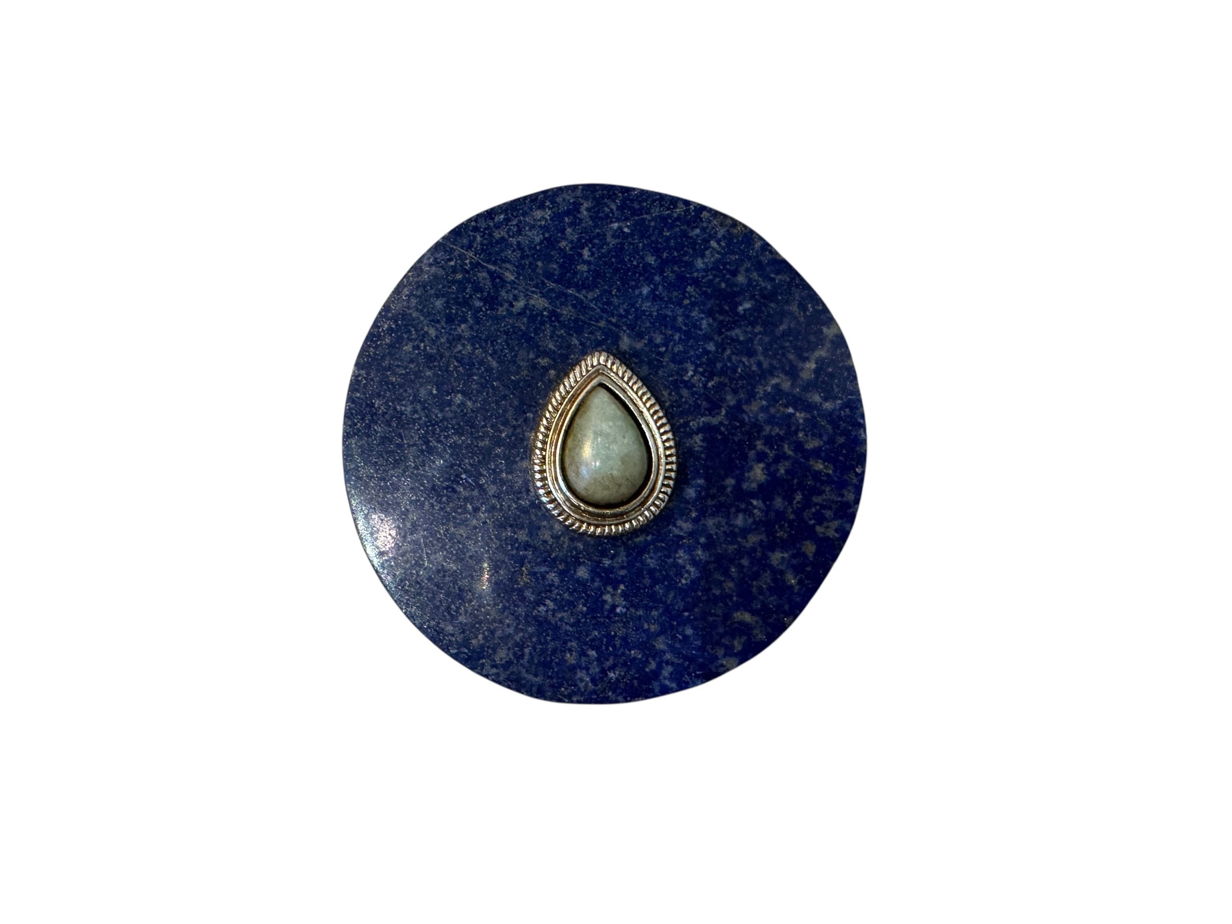 Close-up deep blue Lapis Lazuli box featuring octagonal shape pearly Labradorite cabochon silver setting on lid