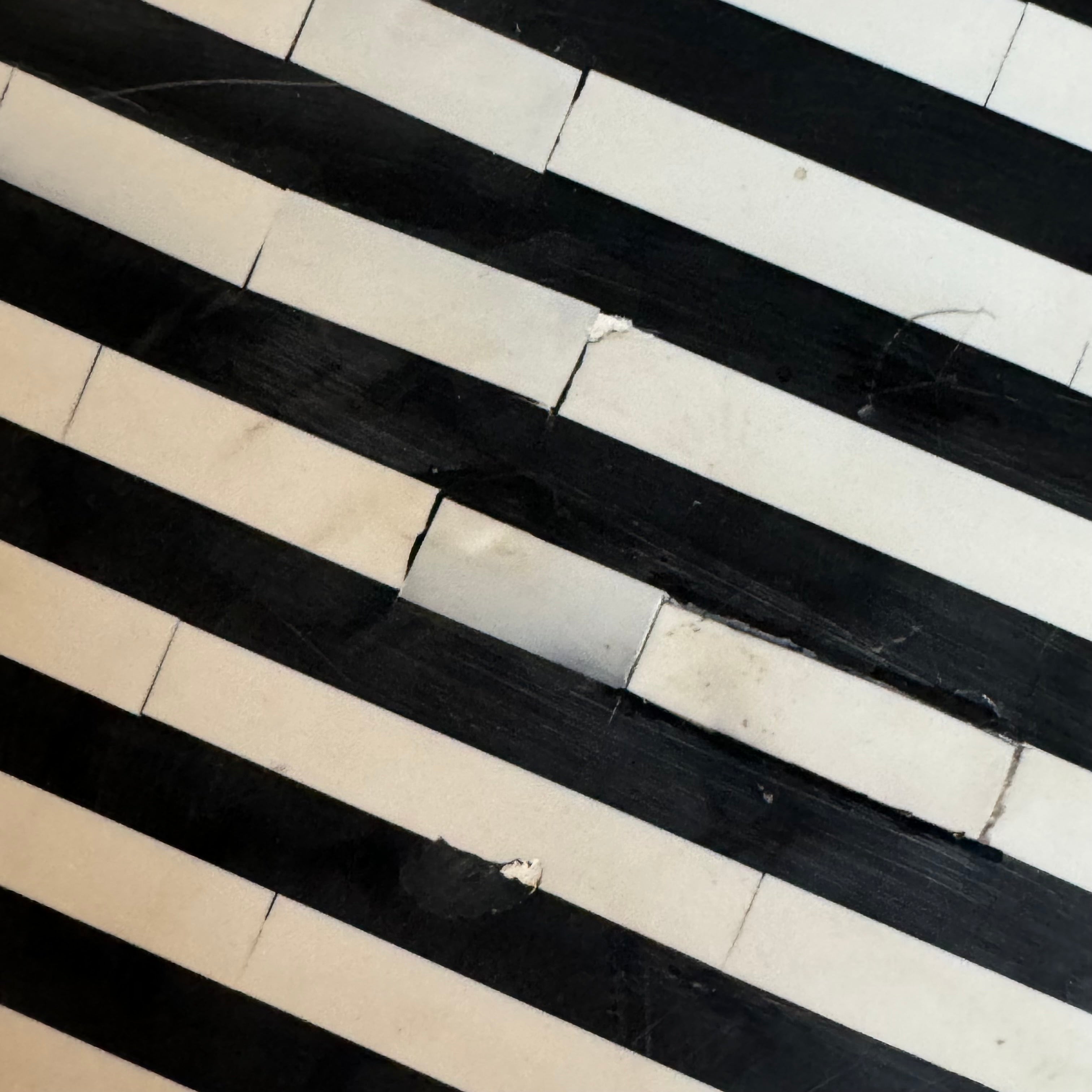 work table
tables
Table
stripes
striped
modern
kitchen table
Inlaid
Home
geometric
Dining table
black and white
2000s
large table
Kitchen
dining room
Brass
