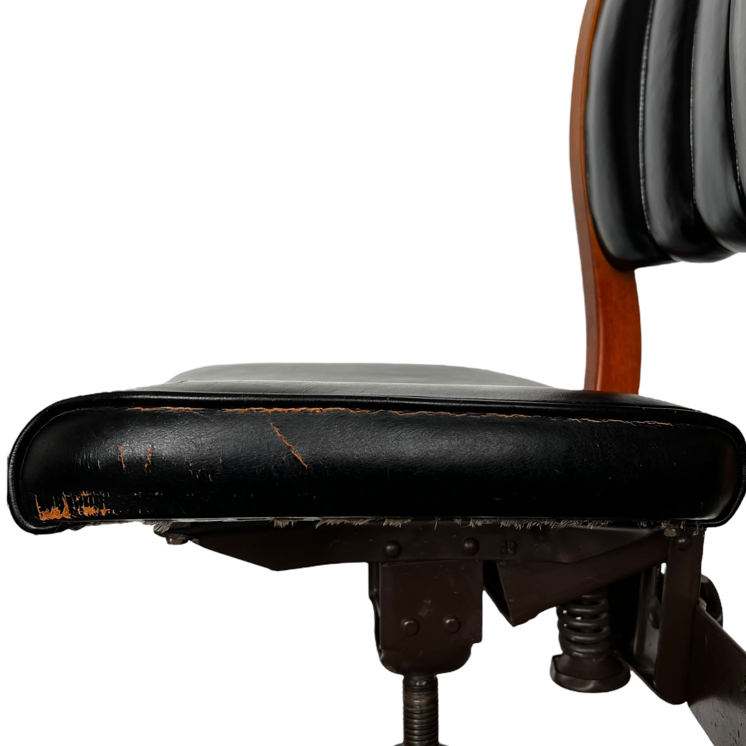 wood
Office chair
leather
Home
Gunlocke
Chair
Black
50s
chairs
swivel chair
desk chair
rolling chair
black leather
Mid century
copper nails