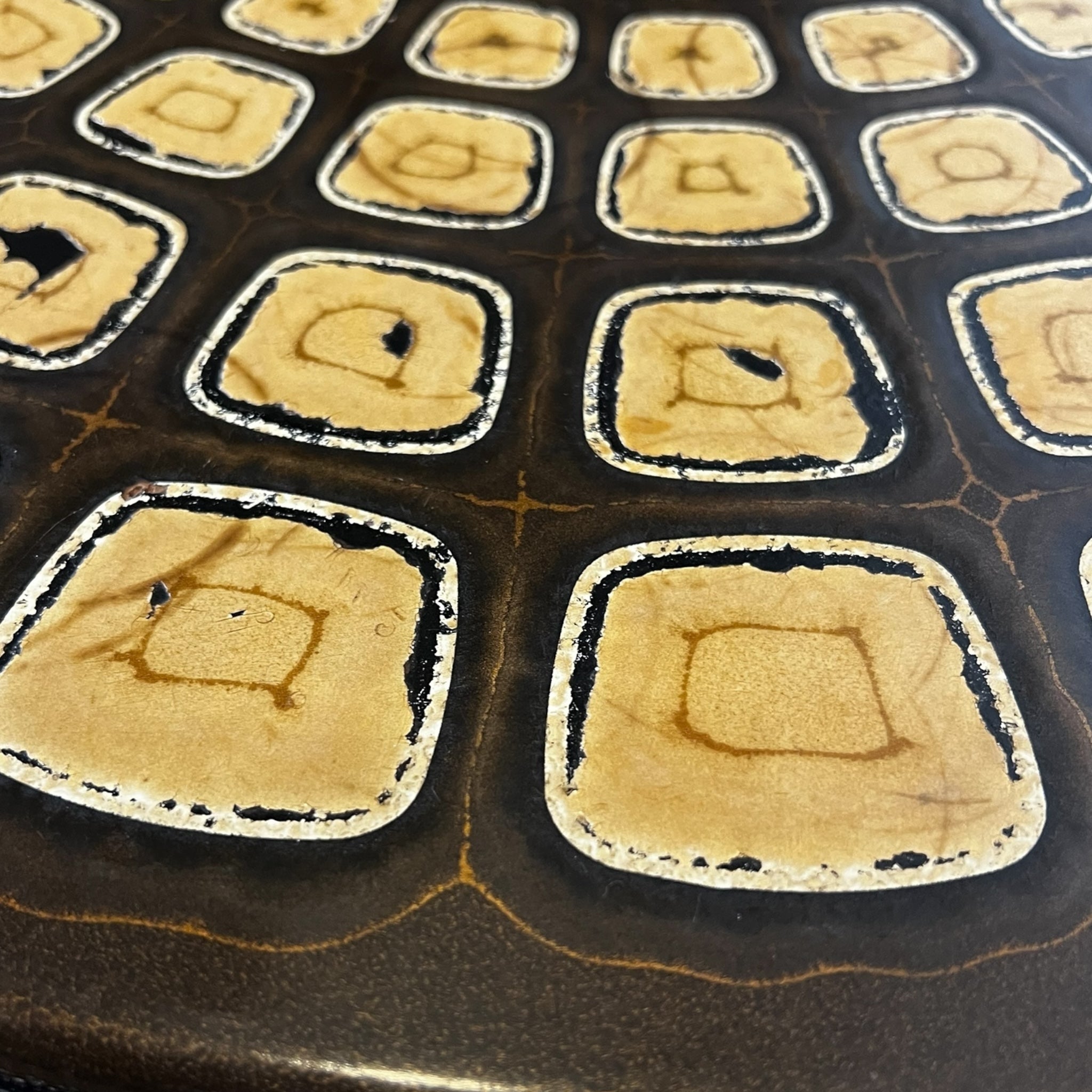 Vintage
UK
tortoise
tea table
Table
Side table
Occasional table
mandala
Entry table
Coffee table
Chrome
1970s
leather-like tortoise shell design
mandala design
geometric
geometric design
patterned table top
groovy
chrome table
chrome table austin