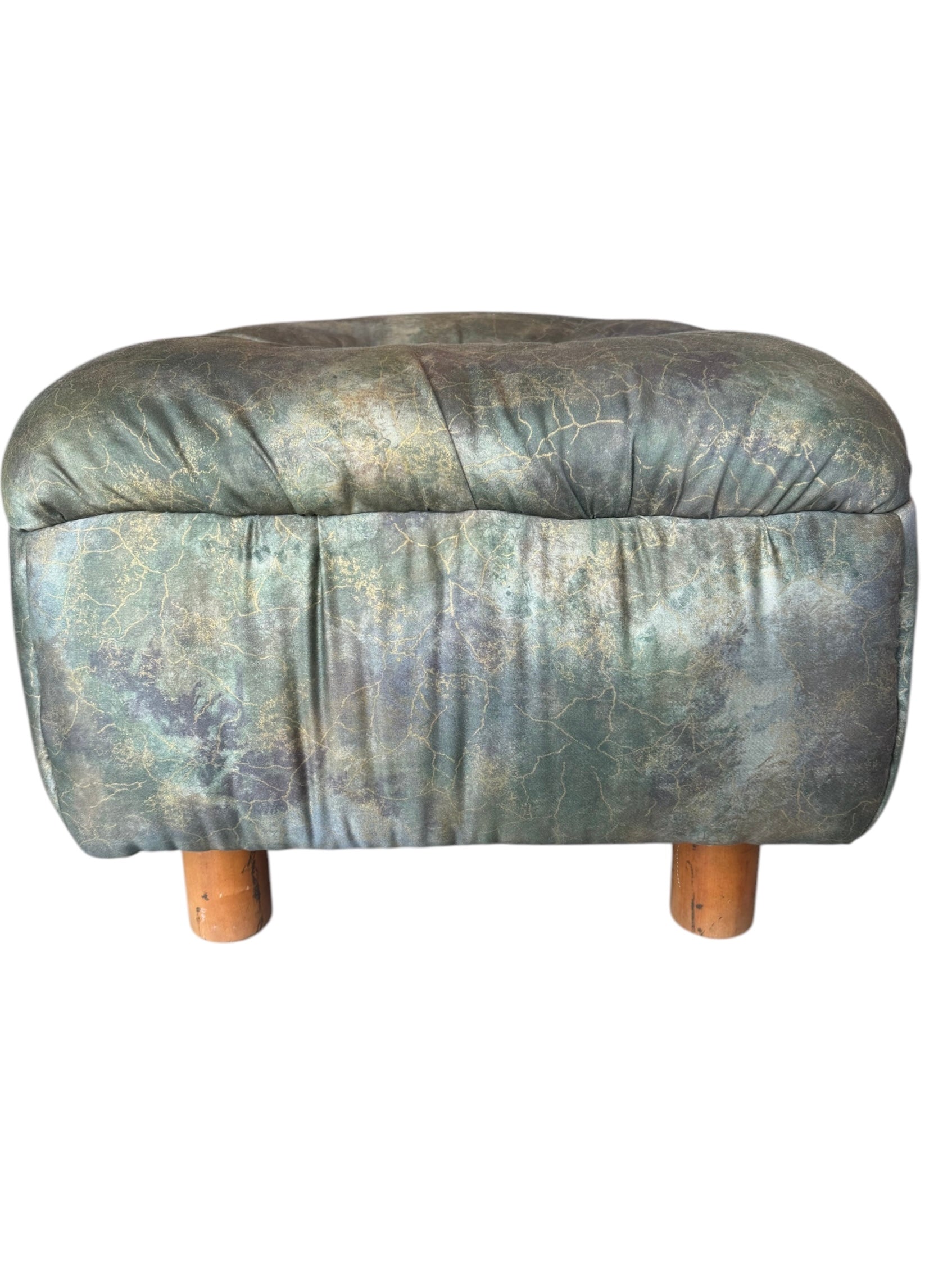 Vintage
upholstered
Stool
ottoman
Green
foot stool
1990s
Vintage 90's Ottoman
90's Ottoman
reupholstered
reupholstered ottoman
reupholstered 1990s ottoman