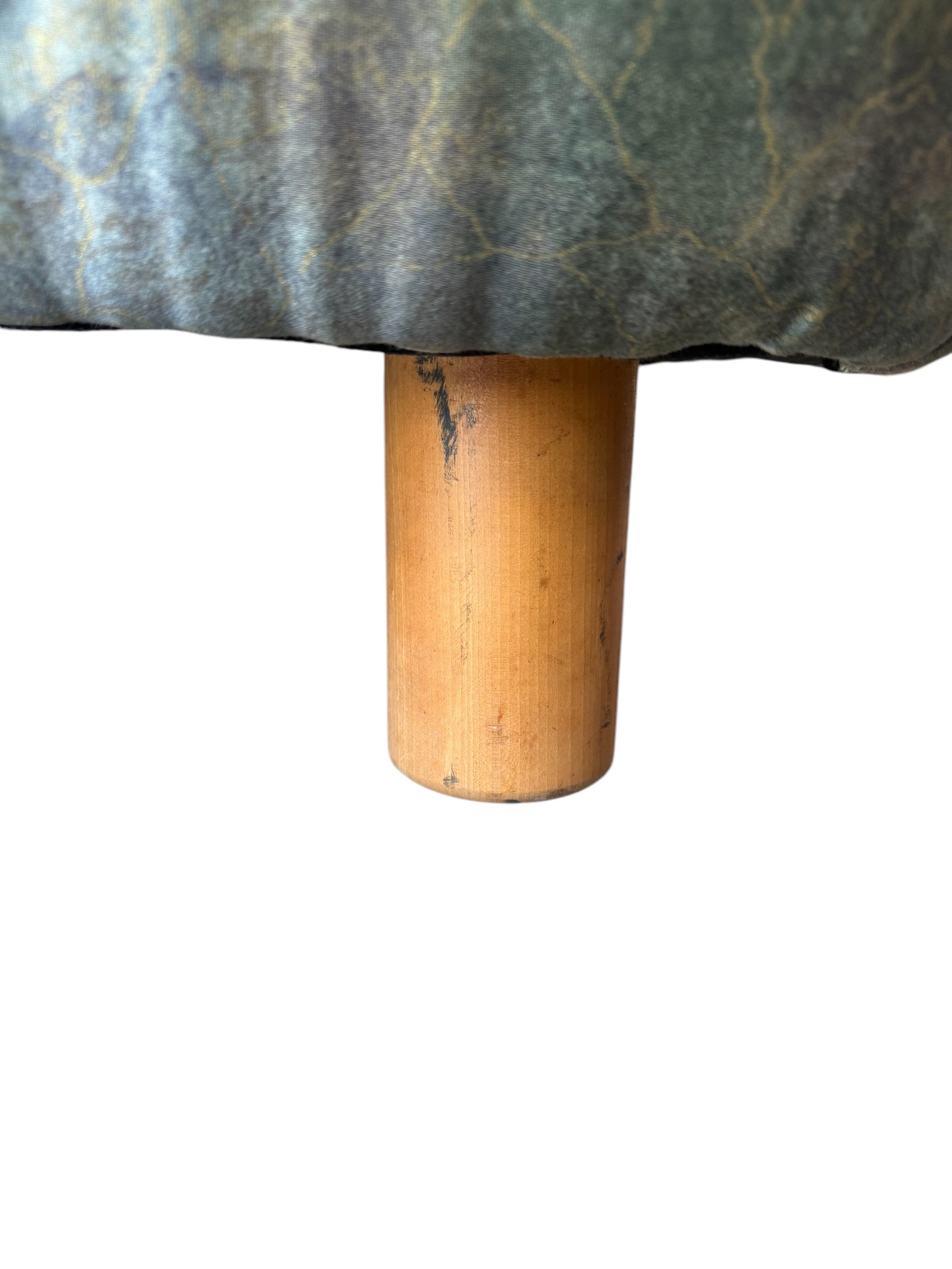 Vintage
upholstered
Stool
ottoman
Green
foot stool
1990s
Vintage 90's Ottoman
90's Ottoman
reupholstered
reupholstered ottoman
reupholstered 1990s ottoman