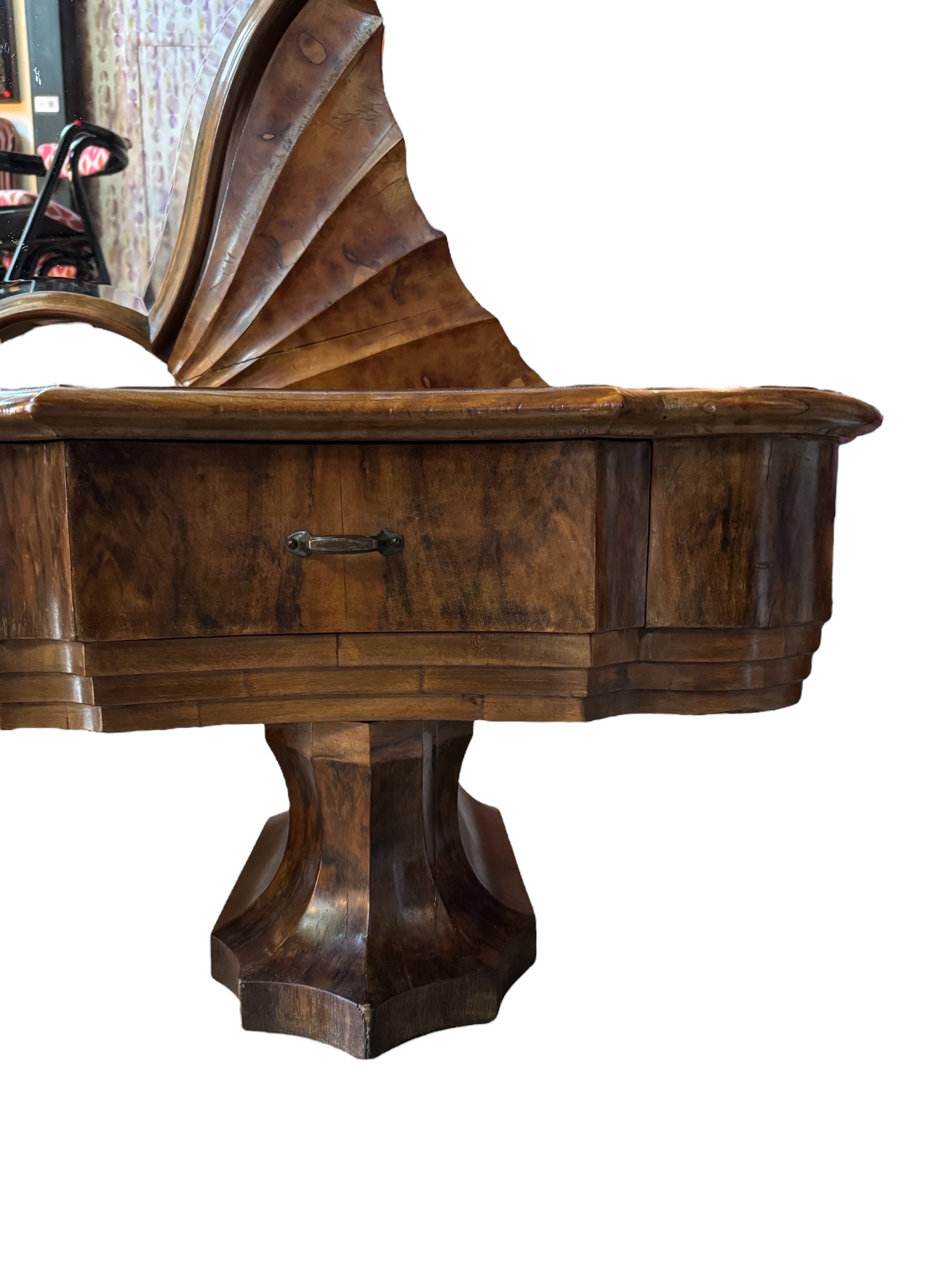 wood
Walnut
Vanity
Mobilificio Bertero
Mirror
italian
Home
dressing table
console
burl wood
bedroom
Art Deco
1940s
1930s
Italian Art Deco Vanity attributed to Mobilificio Bertero
Italian Art Deco Vanity
Art Deco Vanity
vintage vanity
vintage italian vanity