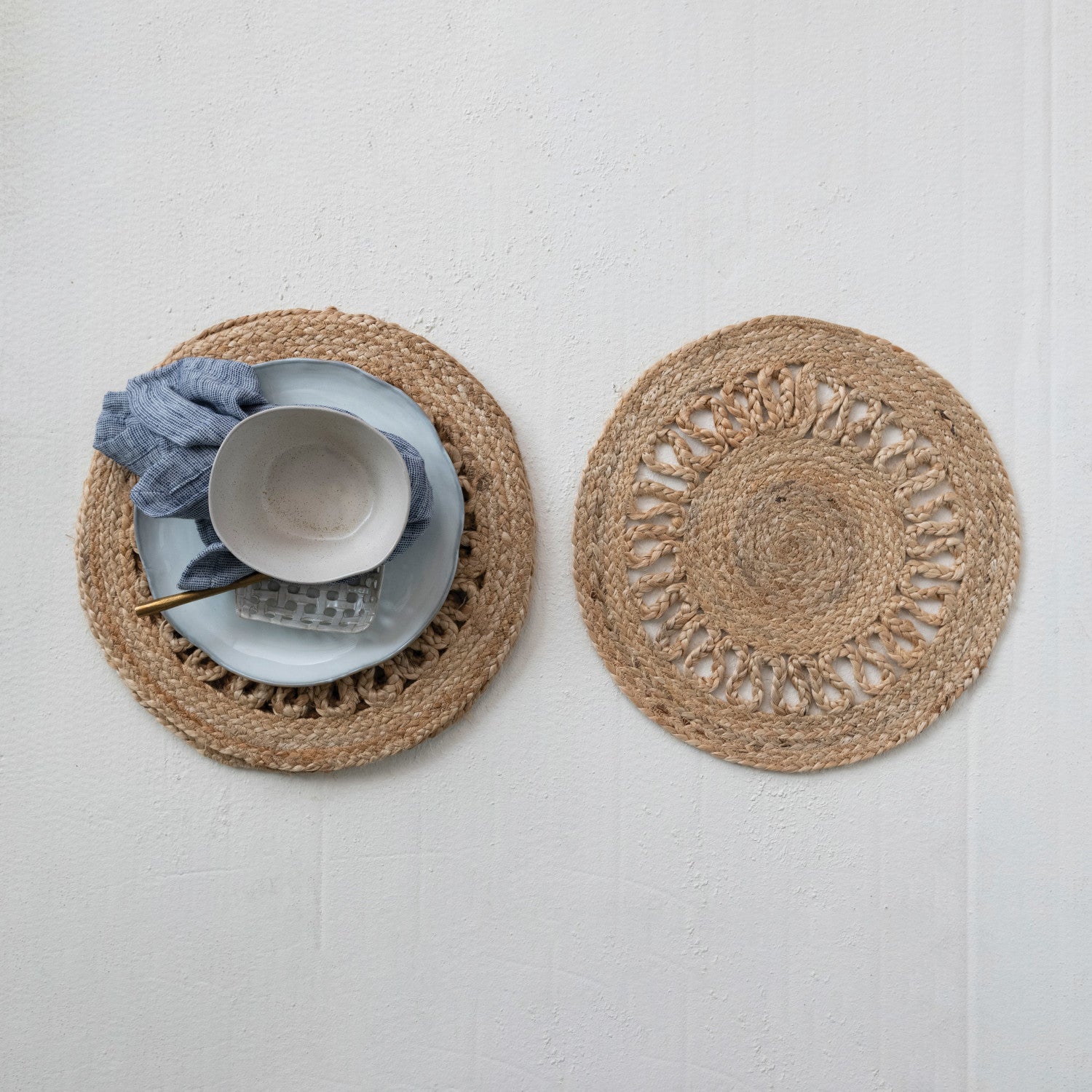 Table Top
Placemat
Natural
Kitchen
jute
Home
gift idea
entertaining
dining room
dining essentials
dining
charger
India
hand woven
Woven