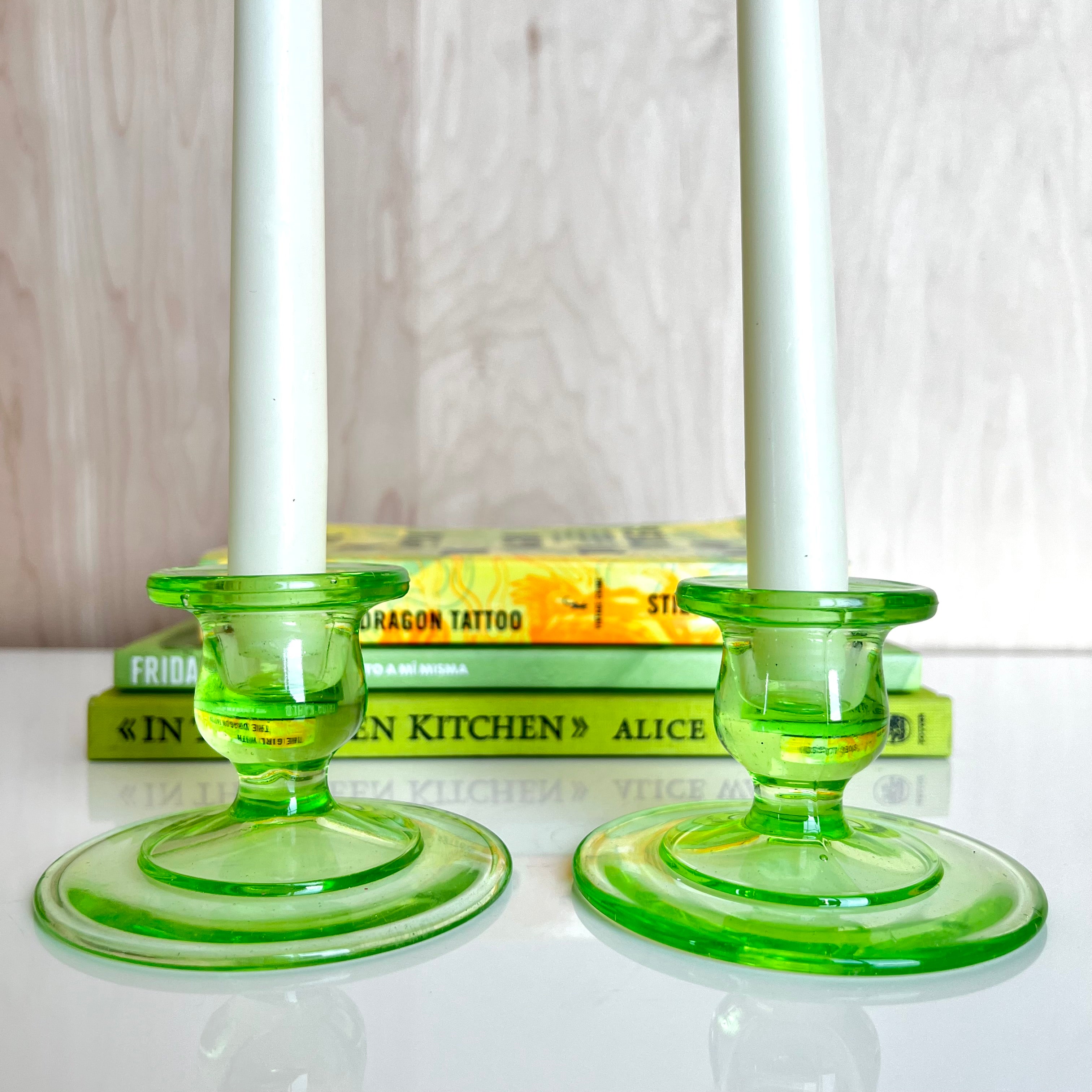 Table Top
Postmodern
living room
Home
green
Glass
gift idea
dining room
Colorful
candleholder
uranium glass
retro
neon glass