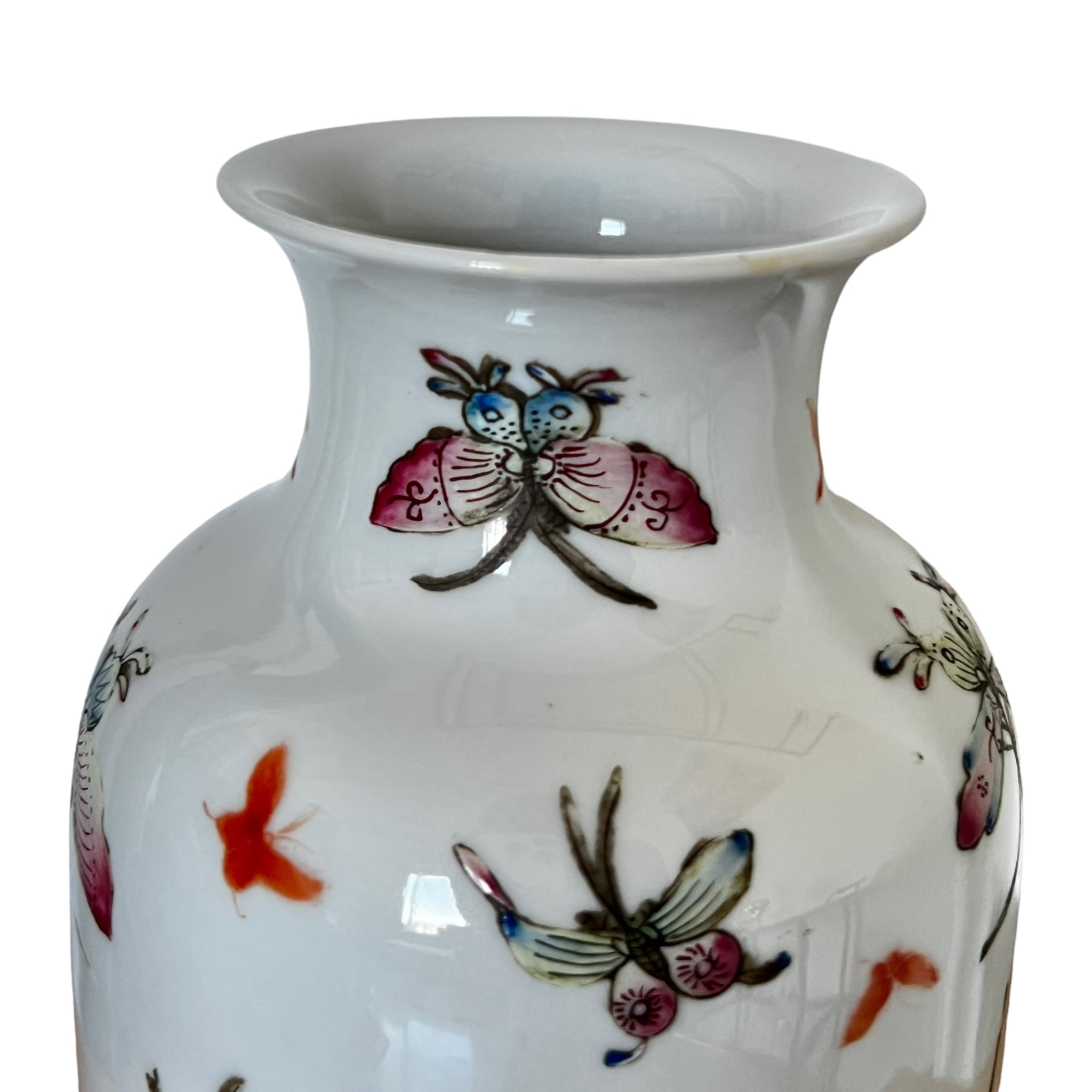 Qing Dynasty Butterfly Porcelain Vase (1796-1820) – ByCloudia