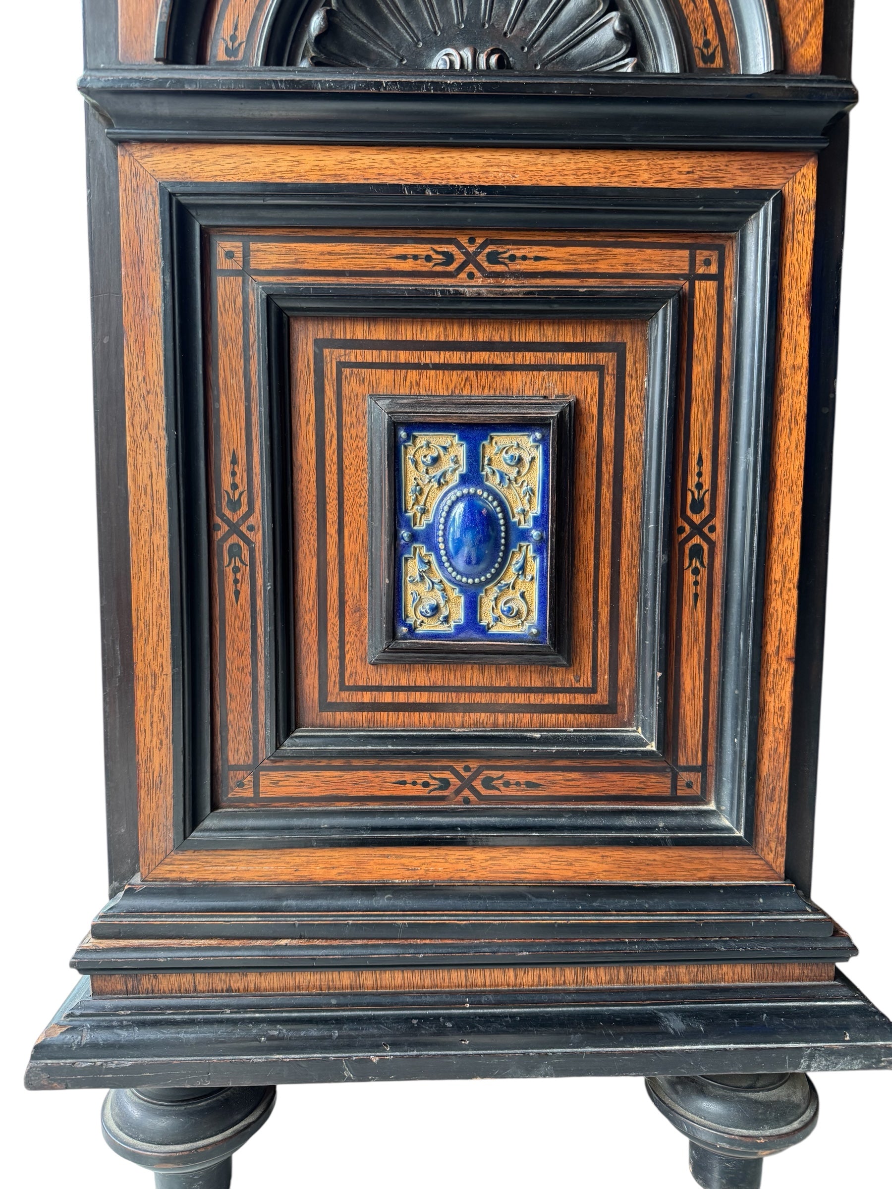 Writing desk
Antique
Victorian
19th-century
English
Walnut
Parcel-ebonized
Construction & Craftsmanship:

Dovetail joints
Handcrafted
Solid wood
Plank construction
Joinery
Construction details
Traditional woodworking
