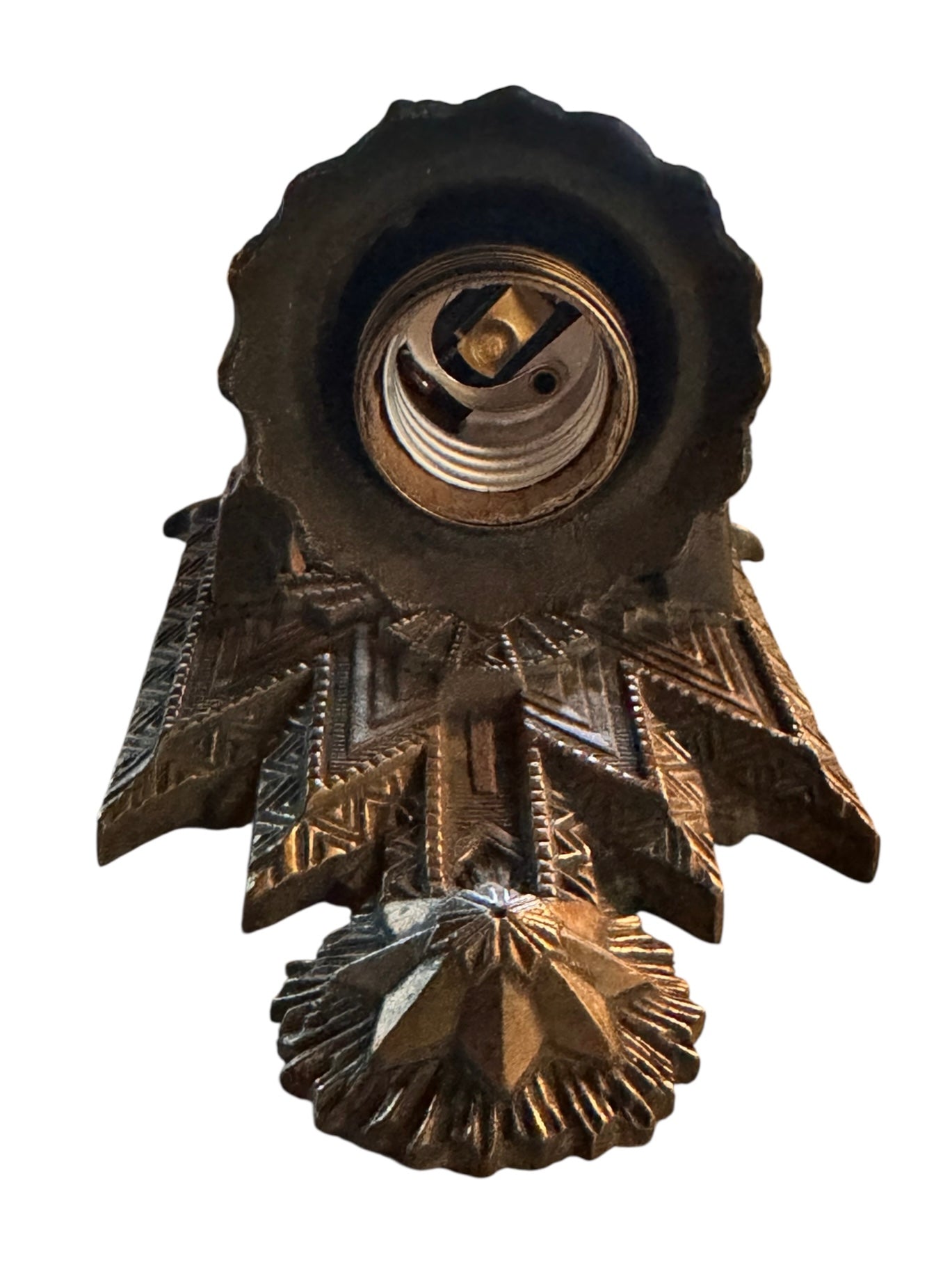 Pair of Art Deco sconces, circa 1930, in cast metal with geometric designs, professionally rewired